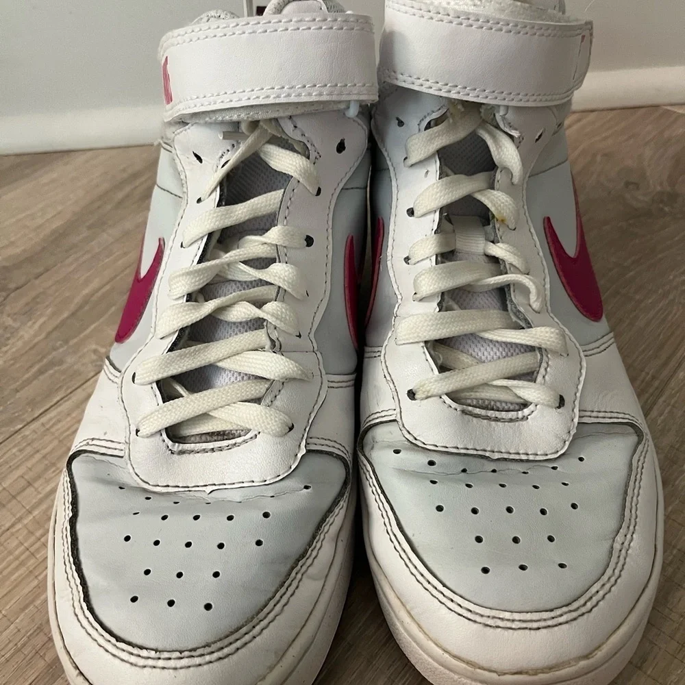 Nike Borough Low Shoes